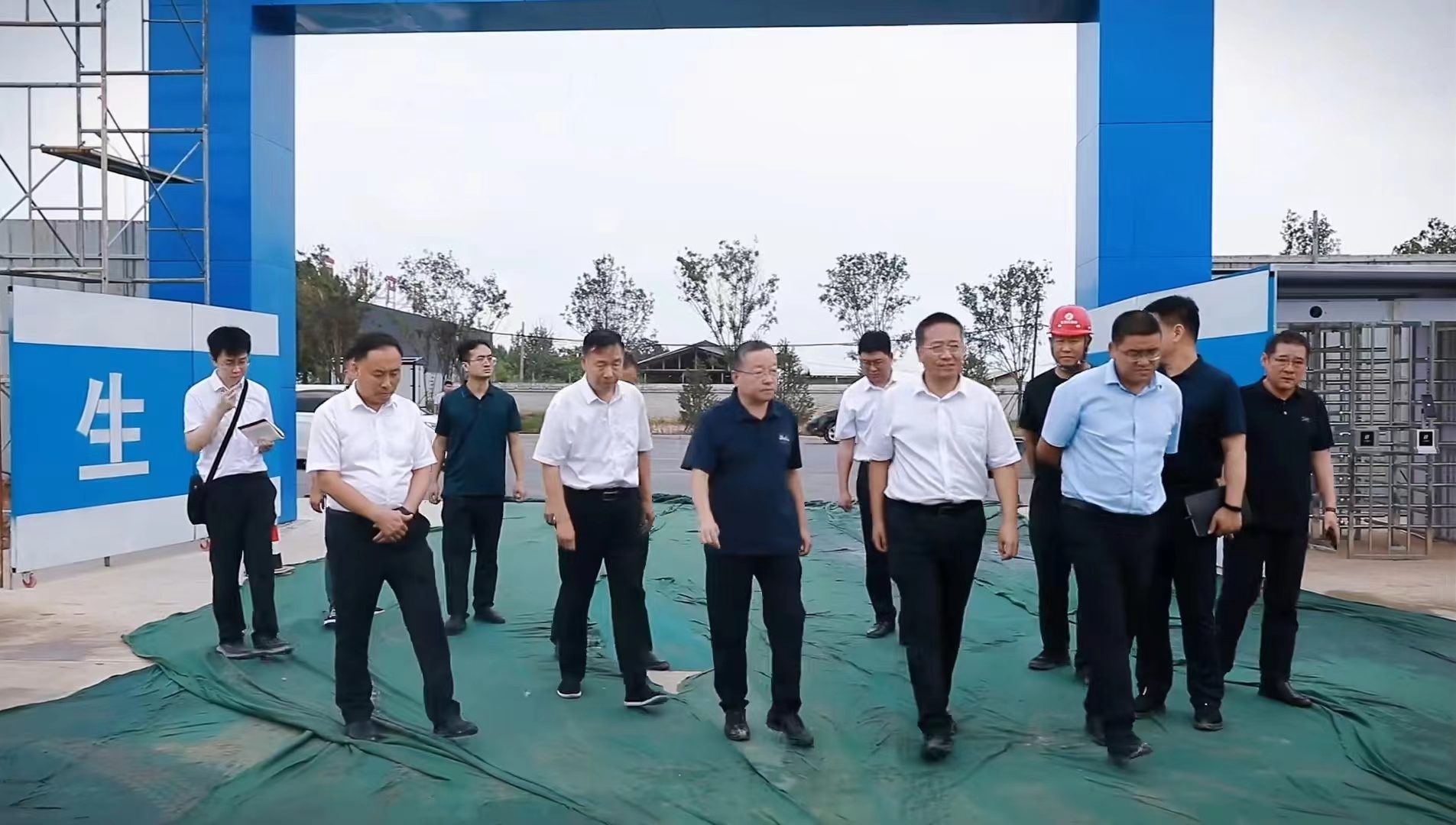交投集團(tuán)黨委書記、董事長劉清國到集團(tuán)所屬部分項(xiàng)目現(xiàn)場進(jìn)行調(diào)研
