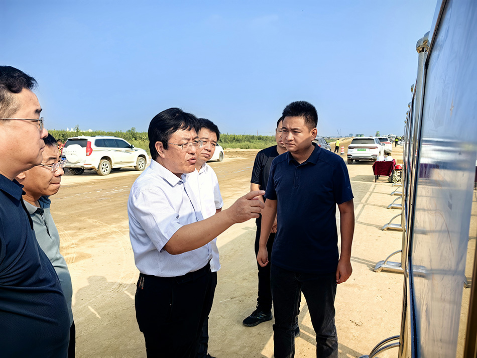市高速集團(tuán)組織召開石衡高速項目路基、橋涵“攻堅月”行動動員會