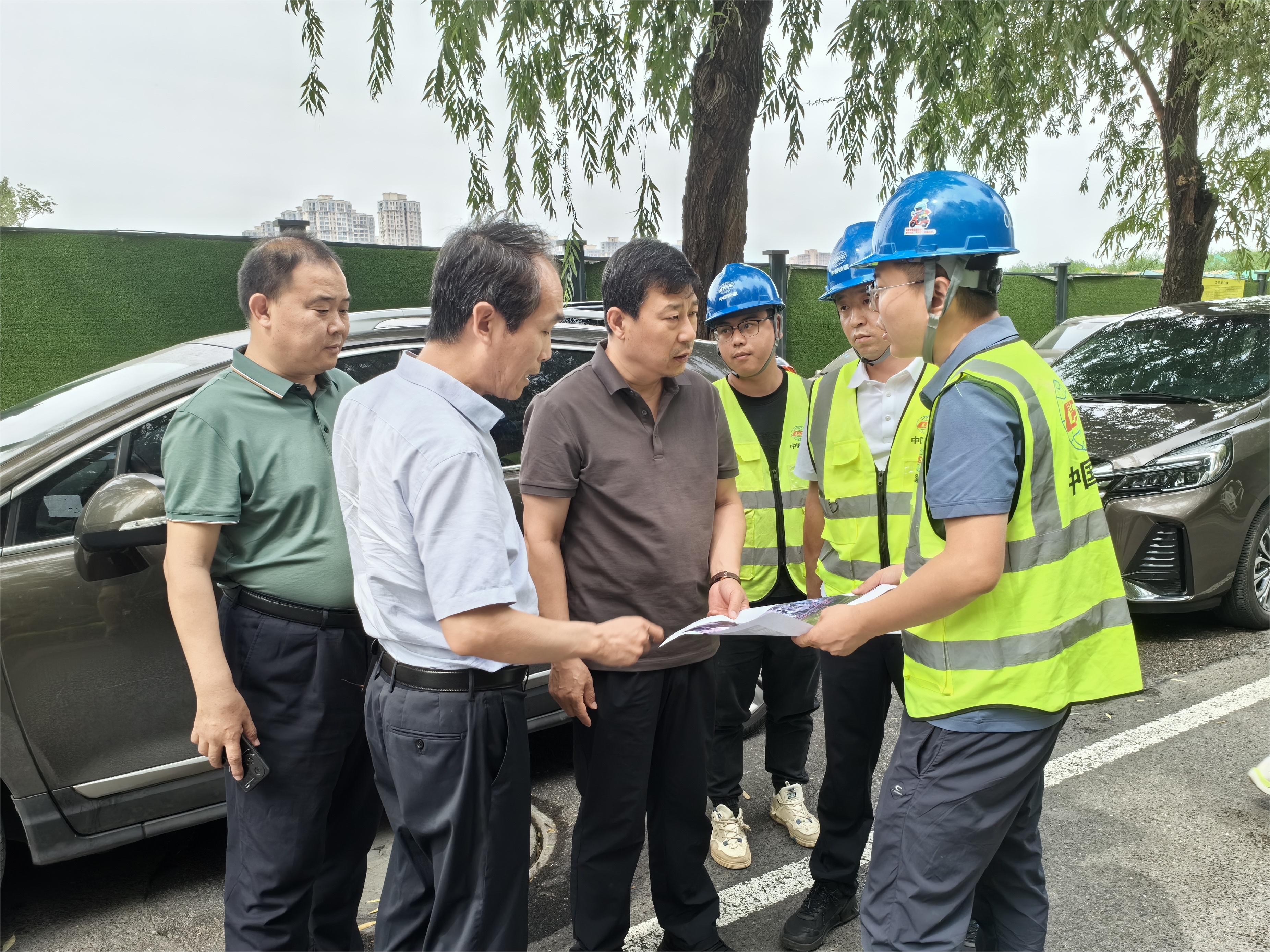 市軌道集團督導檢查5號線一期工程建設推進情況